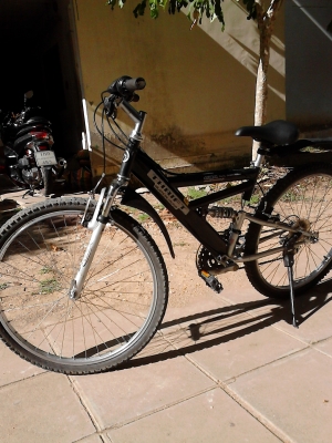 ขายจักรยาน ของนอกจากญี่ปุ่น โช๊ดหน้า โช๊คกลาง มี 1 คัน TEL.081-427-3941