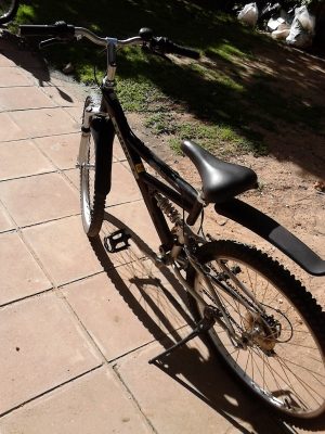 ขายจักรยาน ของนอกจากญี่ปุ่น โช๊ดหน้า โช๊คกลาง มี 1 คัน TEL.081-427-3941