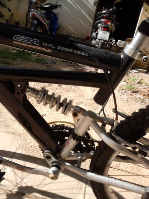 ขายจักรยาน ของนอกจากญี่ปุ่น โช๊ดหน้า โช๊คกลาง มี 1 คัน TEL.081-427-3941