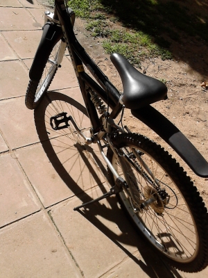 ขายจักรยาน ของนอกจากญี่ปุ่น โช๊ดหน้า โช๊คกลาง มี 1 คัน TEL.081-427-3941