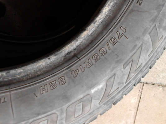 ขอบ 14 หายาก 175/65R14 FIRESTONE TZ700 มี 2 เส้น TEL.081-427-3941 ขอบ 14 หายาก 175/65R14 FIRESTONE TZ700 มี 2 เส้น TEL.081-427-3941