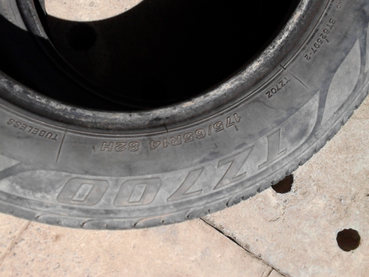 ขอบ 14 หายาก 175/65R14 FIRESTONE TZ700 มี 2 เส้น TEL.081-427-3941 ขอบ 14 หายาก 175/65R14 FIRESTONE TZ700 มี 2 เส้น TEL.081-427-3941