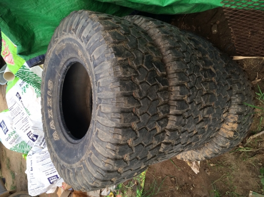 ขาย ยาง 35*12.50  15r