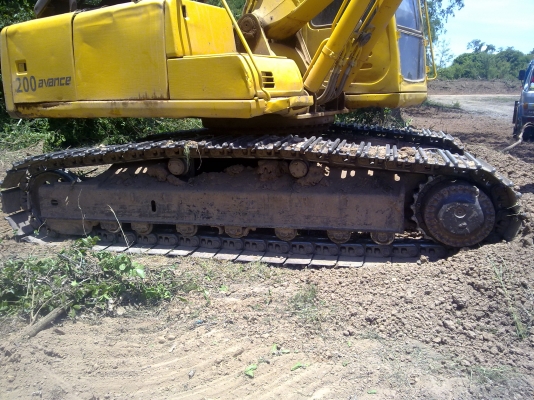 รถขุด Komatsu PC200-6