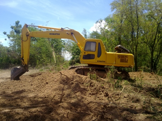 รถขุด Komatsu PC200-6