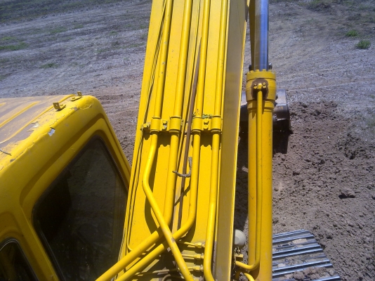 รถขุด Komatsu PC200-6