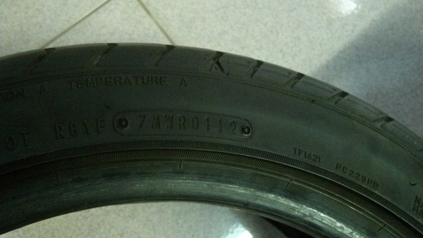 ขายยางดันล็อป 195/45/16 ปี12 ลดราคา1300บ. ขายยางดันล็อป 195/45/16 ปี12 ลดราคา1300บ.