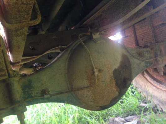 HINO KL 340 - 145 HP EC100 รถหกล้อใหญ่บรรทุกถังน้ำ รถสภาพดีพร้อมใช้งานครับ ภายในห้องเก๋งคอนโซลครบ เครื่องแรงดี ช่วงล่างคัชซีไม่มีบวม ถังบรรจุน้ำ 6,000 ลิตรมีอุปกรณ์ครบวาวล์เปิดปิดน้ำใช้การได้ดีครับ เอกสารเล่มทะเบียนชุดโอนครบพร้อม ราคาต่อรองได้ครับ