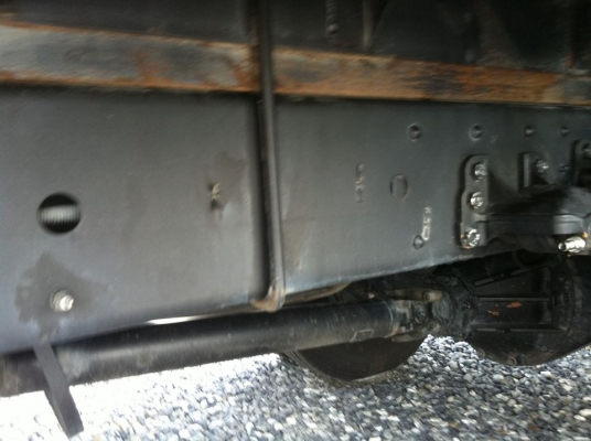 ISUZU FRR 210 แรง ปี 2011 ตู้บรรทุก 10 บาน