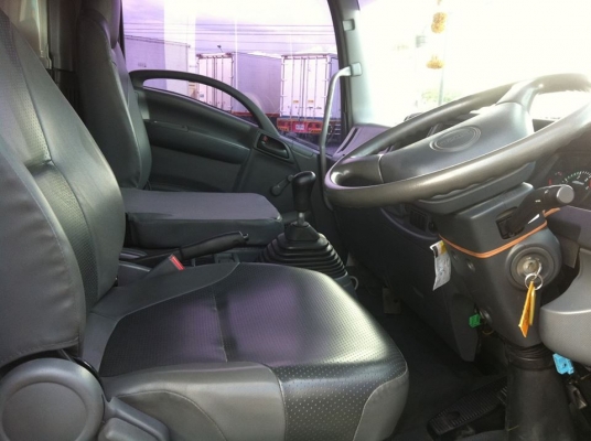 ISUZU FRR 210 แรง ปี 2011 ตู้บรรทุก 10 บาน