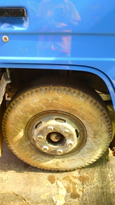 หกล้อ ISUZU NPR 115 แรงม้า รถสวยเนี๊ยบ มียางอะไหล่ ปล. หกล้อ ISUZU NPR 115 แรงม้า รถสวยเนี๊ยบ มียางอะไหล่ ปล.