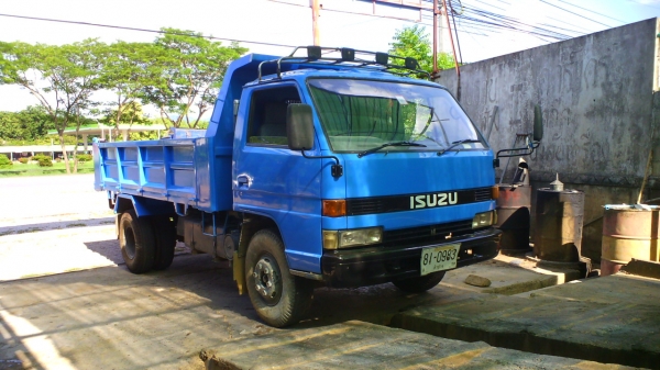 หกล้อ ISUZU NPR 115 แรงม้า รถสวยเนี๊ยบ มียางอะไหล่ ปล. หกล้อ ISUZU NPR 115 แรงม้า รถสวยเนี๊ยบ มียางอะไหล่ ปล.
