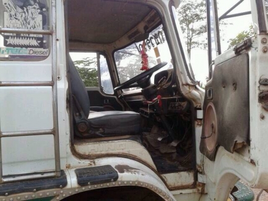 ขายสิบล้อเทเลอร์ HINO KT925 รุ่นปรับปรุง เครื่อง HO7D - 195 แรง 1 เพลา ทะเบียนพร้อม