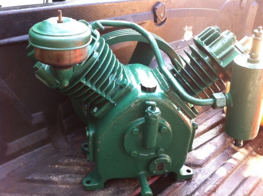 ขาย !! หัวปั้มลม i.w.t. 5แรง 2 สูบ ทูสเตท พร้อมใช้