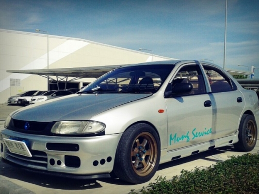 Mazda323แต่งสวยพร้อมซิ่ง ราคาโดนใจ มาก่อนได้ก่อน