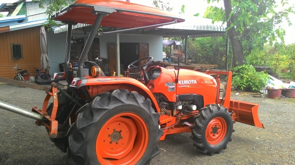 L3608 ฟรีอุปกรณ์ 2ชิ้น ใบดันหน้า โรตารี่ตราช้าง1.6  พึ่งเปลี่ยนยางหน้าใหม่ เล่มพร้อมโอน จัดโปร ส่งฟรีทั่วไทยครับผม