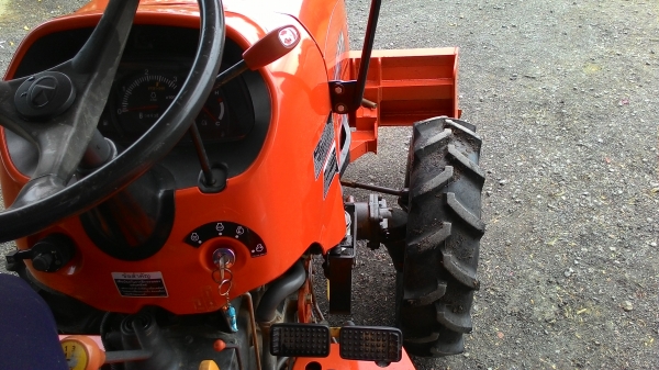 L3608 ฟรีอุปกรณ์ 2ชิ้น ใบดันหน้า โรตารี่ตราช้าง1.6  พึ่งเปลี่ยนยางหน้าใหม่ เล่มพร้อมโอน จัดโปร ส่งฟรีทั่วไทยครับผม