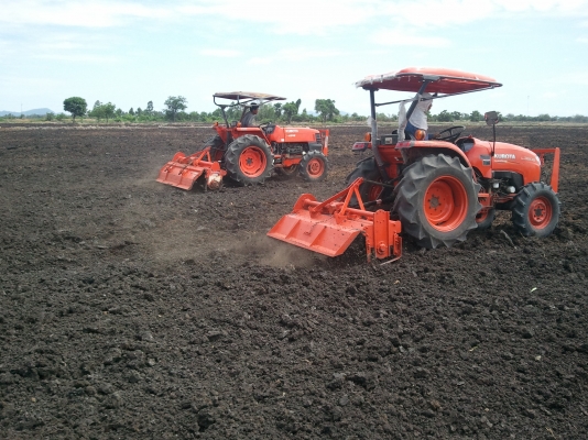 L3608 ฟรีอุปกรณ์ 2ชิ้น ใบดันหน้า โรตารี่ตราช้าง1.6  พึ่งเปลี่ยนยางหน้าใหม่ เล่มพร้อมโอน จัดโปร ส่งฟรีทั่วไทยครับผม