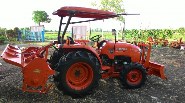 L3608 ฟรีอุปกรณ์ 2ชิ้น ใบดันหน้า โรตารี่ตราช้าง1.6  พึ่งเปลี่ยนยางหน้าใหม่ เล่มพร้อมโอน จัดโปร ส่งฟรีทั่วไทยครับผม