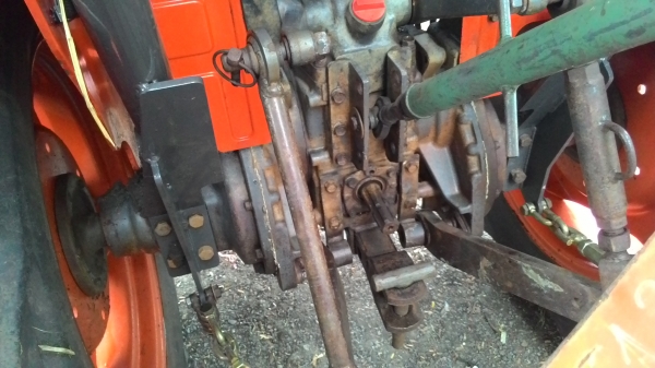 L3608 ฟรีอุปกรณ์ 2ชิ้น ใบดันหน้า โรตารี่ตราช้าง1.6  พึ่งเปลี่ยนยางหน้าใหม่ เล่มพร้อมโอน จัดโปร ส่งฟรีทั่วไทยครับผม