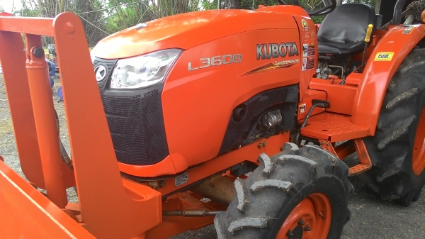 L3608 ฟรีอุปกรณ์ 2ชิ้น ใบดันหน้า โรตารี่ตราช้าง1.6  พึ่งเปลี่ยนยางหน้าใหม่ เล่มพร้อมโอน จัดโปร ส่งฟรีทั่วไทยครับผม