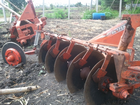 L3608 ฟรีอุปกรณ์ 2ชิ้น ใบดันหน้า โรตารี่ตราช้าง1.6  พึ่งเปลี่ยนยางหน้าใหม่ เล่มพร้อมโอน จัดโปร ส่งฟรีทั่วไทยครับผม