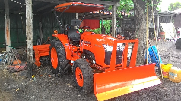 L3608 ฟรีอุปกรณ์ 2ชิ้น ใบดันหน้า โรตารี่ตราช้าง1.6  พึ่งเปลี่ยนยางหน้าใหม่ เล่มพร้อมโอน จัดโปร ส่งฟรีทั่วไทยครับผม