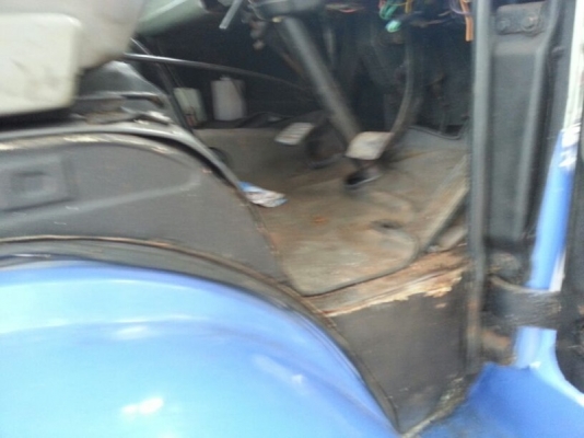 รถฮีโน่ 6 ล้อ บรรทุกน้ำ KR320 / 150 แรงม้า. ปี 54 สนใจติดต่อ 081 - 6079515 รถฮีโน่ 6 ล้อ บรรทุกน้ำ KR320 / 150 แรงม้า. ปี 54 สนใจติดต่อ 081 - 6079515