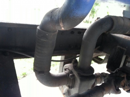 รถฮีโน่ 6 ล้อ บรรทุกน้ำ KR320 / 150 แรงม้า. ปี 54 สนใจติดต่อ 081 - 6079515 รถฮีโน่ 6 ล้อ บรรทุกน้ำ KR320 / 150 แรงม้า. ปี 54 สนใจติดต่อ 081 - 6079515