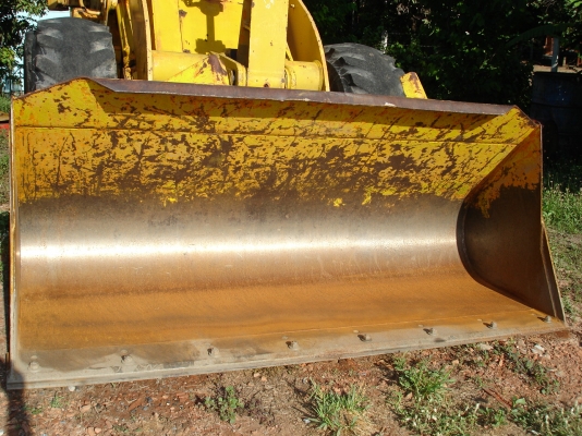 ขายรถตัก Komatsu 510 ; รถเก่าญี่ปุ่น 100\%;  สภาพสวยพร้อมใช้งานได้ทันที สนใจติดต่อ 081-9485494