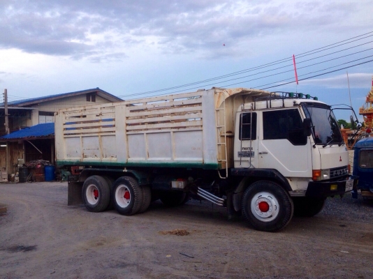 ขายด่วนสิบล้อ 2 เพลาดั๊ม มิตซู FUZO สนใจติดต่อ 080-6014122