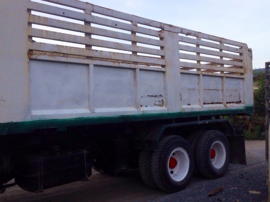 ขายด่วนสิบล้อ 2 เพลาดั๊ม มิตซู FUZO สนใจติดต่อ 080-6014122