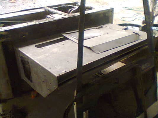 เครื่องทำความเย็นตู้เย็นรถ10ล้อ ใช้ได้ทั้ง2ระบบ(ไฟฟ้า-ดีเซล)คอม4สูบ เทอร์โมคิงส์แท้ 160,000บาท