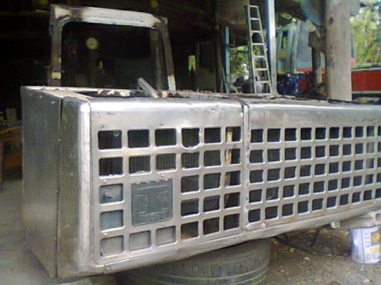 เครื่องทำความเย็นตู้เย็นรถ10ล้อ ใช้ได้ทั้ง2ระบบ(ไฟฟ้า-ดีเซล)คอม4สูบ เทอร์โมคิงส์แท้ 160,000บาท