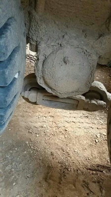 รถฮีโน่  10 ล้อ  FM226 /  220 แรงม้า.  สนใจติดต่อ 081 - 6079515