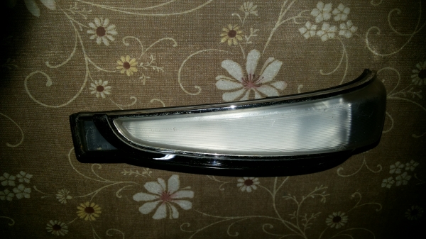 ไฟเลี้ยวกระจกมองข้างดีแม็คปี10