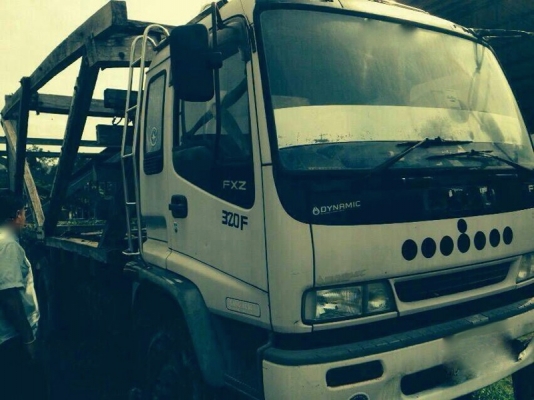 รถอีซูซุ 10 ล้อ 270 แรงม้า. ปี 44  ( ยูโรวัน. )  , ( ขายหัวคัชซี. / มีขาย 4 คัน. )  สนใจติดต่อ  081 - 6079515