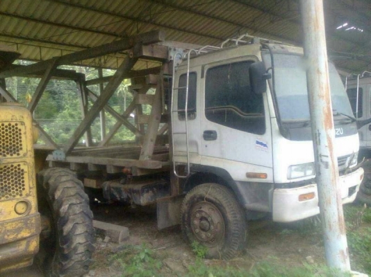 รถอีซูซุ 10 ล้อ 270 แรงม้า. ปี 44  ( ยูโรวัน. )  , ( ขายหัวคัชซี. / มีขาย 4 คัน. )  สนใจติดต่อ  081 - 6079515