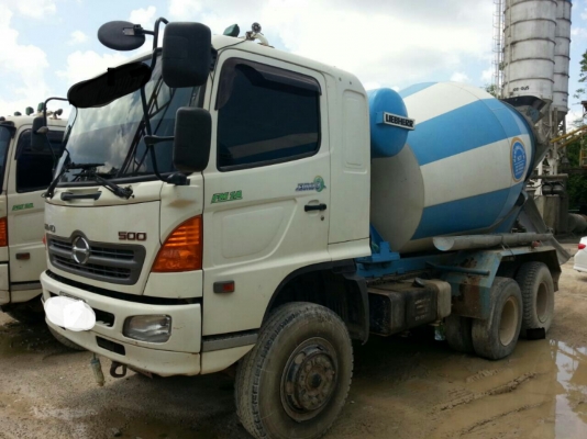 ขายรถโม่ปูน 330แรง ปี54 โม่ 7 คิว LIEBHERR