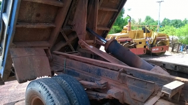 ขาย 6 ล้อหัวยาว แรงจัดประหยัดน้ำมัน ไม่มีทะเบียน คัสซีสวย เครื่อง DA120