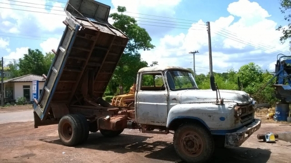 ขาย 6 ล้อหัวยาว แรงจัดประหยัดน้ำมัน ไม่มีทะเบียน คัสซีสวย เครื่อง DA120