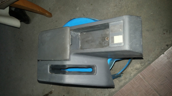 คอนโซนกลางร็อกกี้กับคอนโซนตรงคันเบรคของสิงไฮเทค คอนโซนกลางร็อกกี้กับคอนโซนตรงคันเบรคของสิงไฮเทค