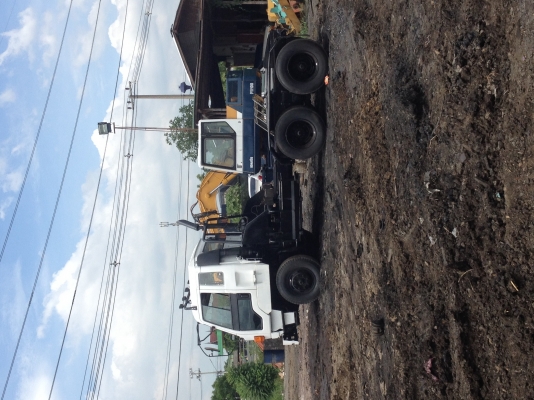 ขาย รถบรรทุก10ล้อหัวลาก isuzu 240 turbo 2เพลาครับ