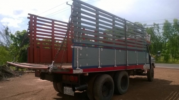 ขาย 10 ล้อหัวยาว 2 เพลาใหญ่ เครื่อง EH700 168 แรงม้า เกียร์ HO ช่วงล่าง UD สโลว์เกียร์กลาง คานหน้าใหญ่ เบรคลมดัน คัสซีสวยตลอดเส้น ทะเบียนพร้อมโอนครับ