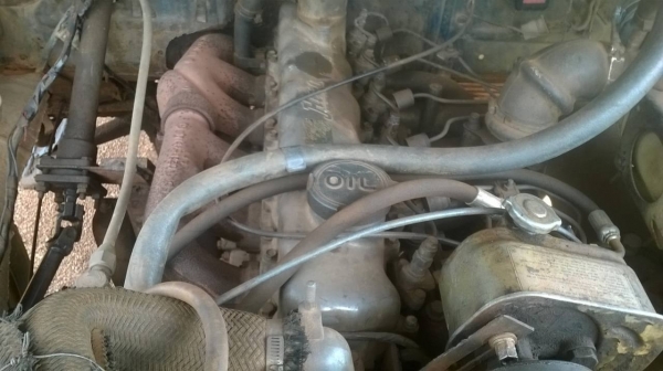 ขาย 10 ล้อหัวยาว 2 เพลาใหญ่ เครื่อง EH700 168 แรงม้า เกียร์ HO ช่วงล่าง UD สโลว์เกียร์กลาง คานหน้าใหญ่ เบรคลมดัน คัสซีสวยตลอดเส้น ทะเบียนพร้อมโอนครับ