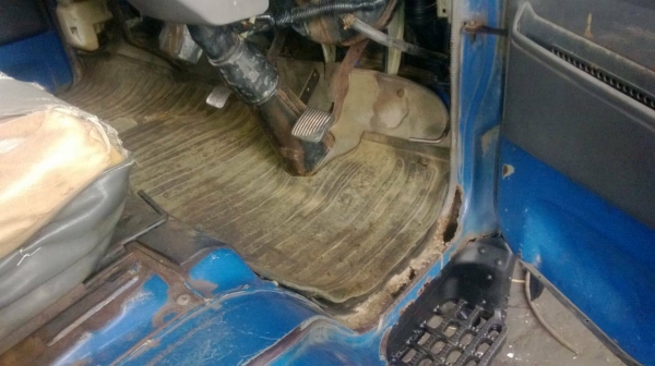 ขายรถ 6 ล้อกระบะคาร์โก้ TOYOTA BU87 14B 115 แรงม้า ราคา 200000