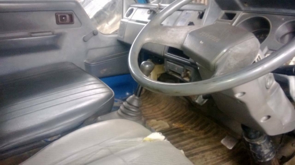 ขายรถ 6 ล้อกระบะคาร์โก้ TOYOTA BU87 14B 115 แรงม้า ราคา 200000