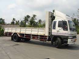 บริการรถรับจ้าง6-10ล้อยาว7ม,เปิดข้างได้และมีบันใดหลังและตู้10ปะตู