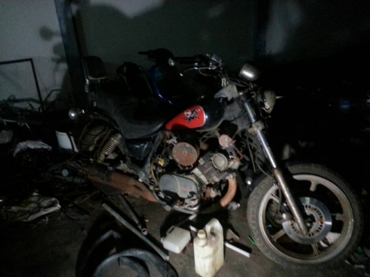 yamaha 750 cc ฟ้าลั่น ทะเบียนพร้อมโอน  แถมอีก 1คัน สเปคตะวันออกกลาง