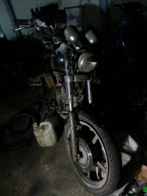 yamaha 750 cc ฟ้าลั่น ทะเบียนพร้อมโอน  แถมอีก 1คัน สเปคตะวันออกกลาง